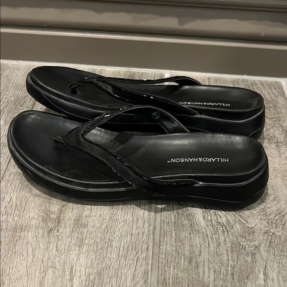 Hillard & Hanson Black Women's Thong Sandals size 8 - Picture 5 of 10